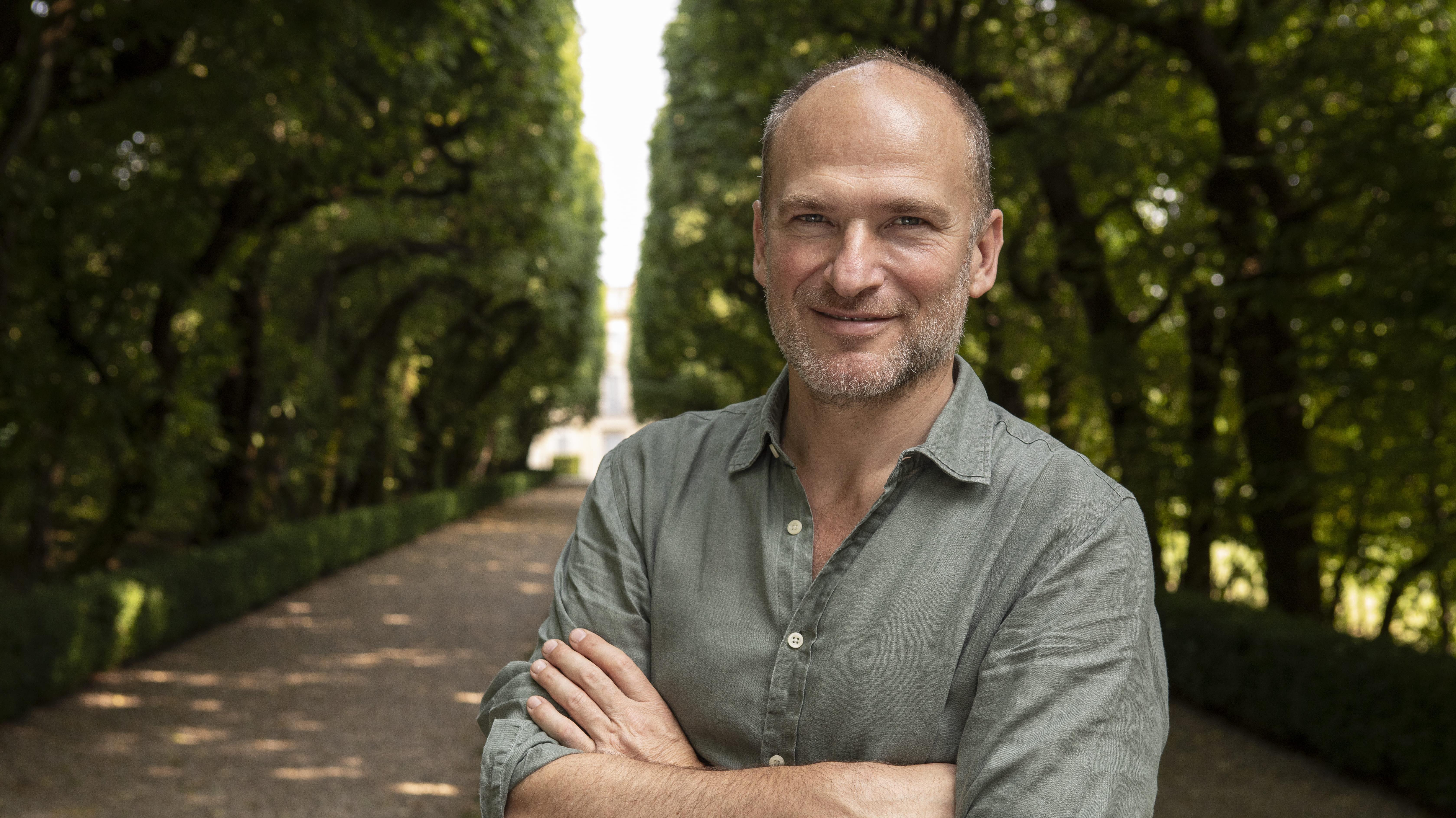 Agostino Rizzardi, tredicesima generazione della famiglia Rizzardi e proprietario del Giardino di Pojega e dell’azienda agricola Guerrieri Rizzardi.
