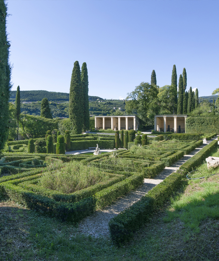 Fontana giardino pojega